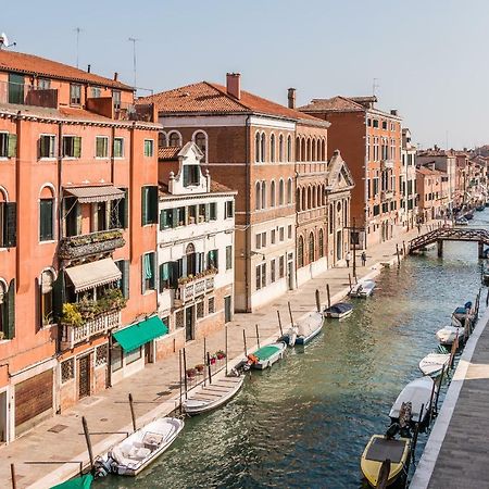 Sunny Nest Canal View In Venice Chic Movida Veneza Exterior foto