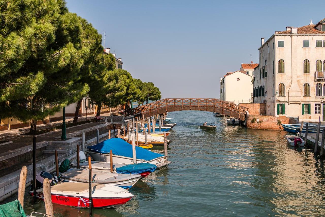 Sunny Nest Canal View In Venice Chic Movida Veneza Exterior foto
