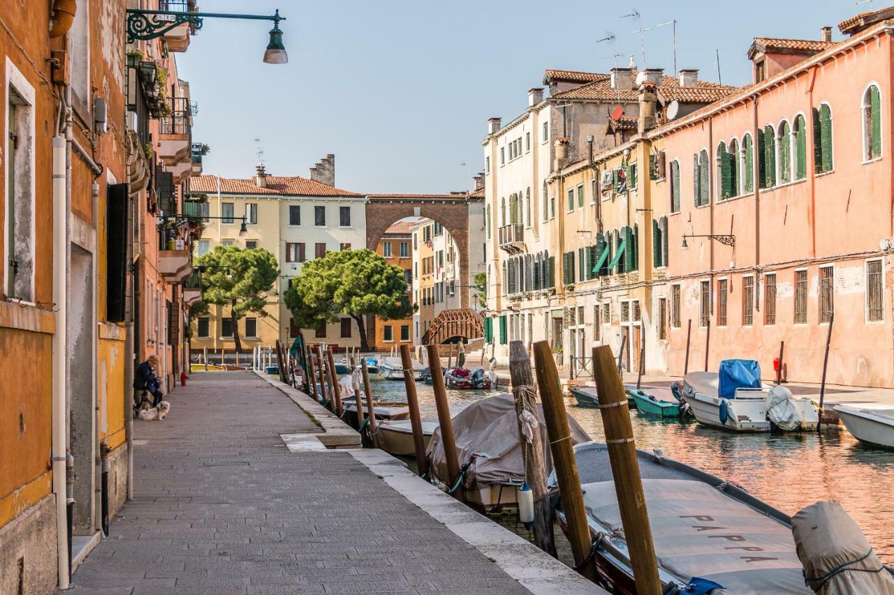 Sunny Nest Canal View In Venice Chic Movida Veneza Exterior foto