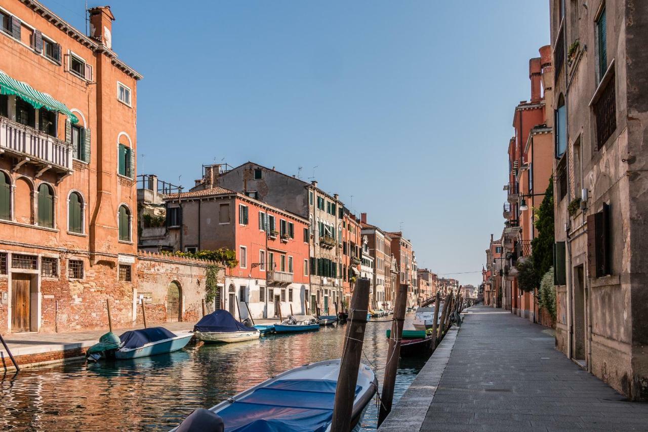 Sunny Nest Canal View In Venice Chic Movida Veneza Exterior foto
